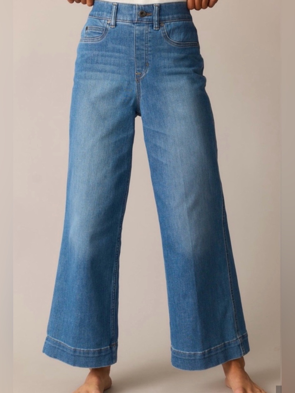 SPANX Crop Wide Leg Jeans Medium Wash Blue Denim Pull On Stretch Classic Size S